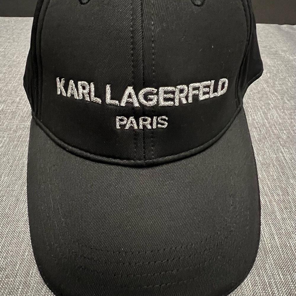 🛍️🛍️ BRAND NEW!!! KARL LAGERFELD LOGO BASEBALL CAP 🛍️🛍️